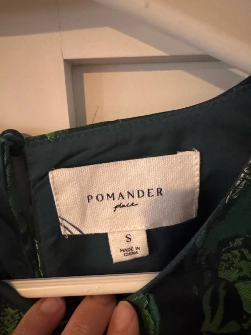 Pomander Place Green Floral Puff-Sleeve Top - Picture 2 of 3